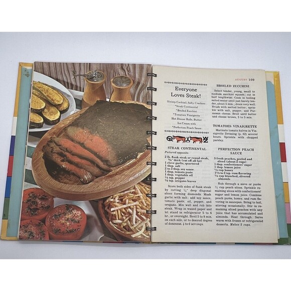 Betty Crocker's Cooking Calendar Cook Book First Edition First Printing 1962 - Picture 8 of 14